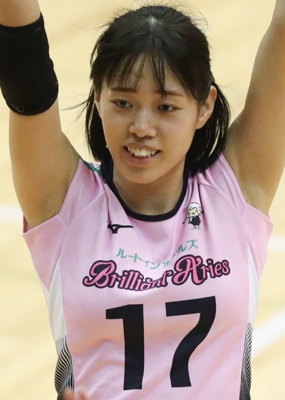 17 Natsumi Komoda