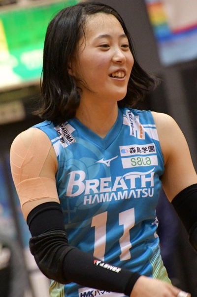 13 Ayaka Kato *