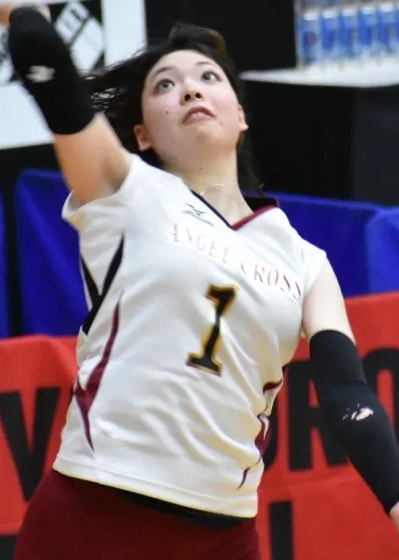 1 Mayu Kawauchi *