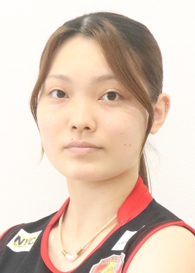 11 Akane Hiraoka