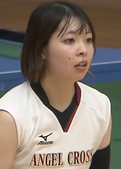 1 Mayu Kawauchi *